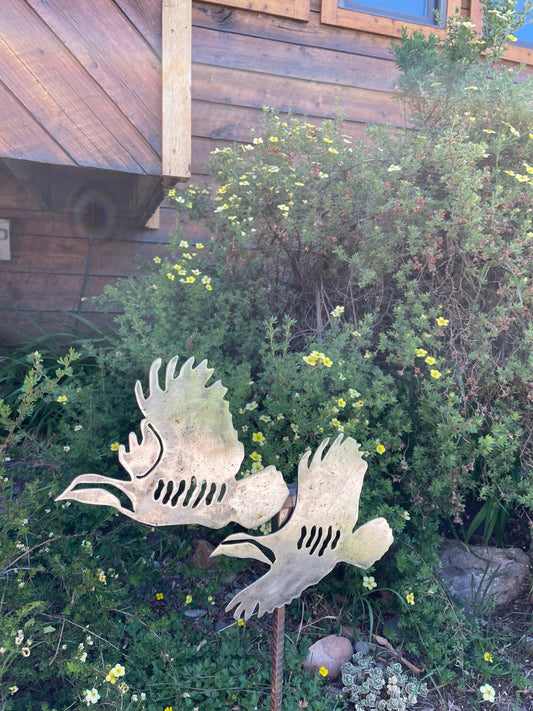 Flying Chukar Yard Ornament